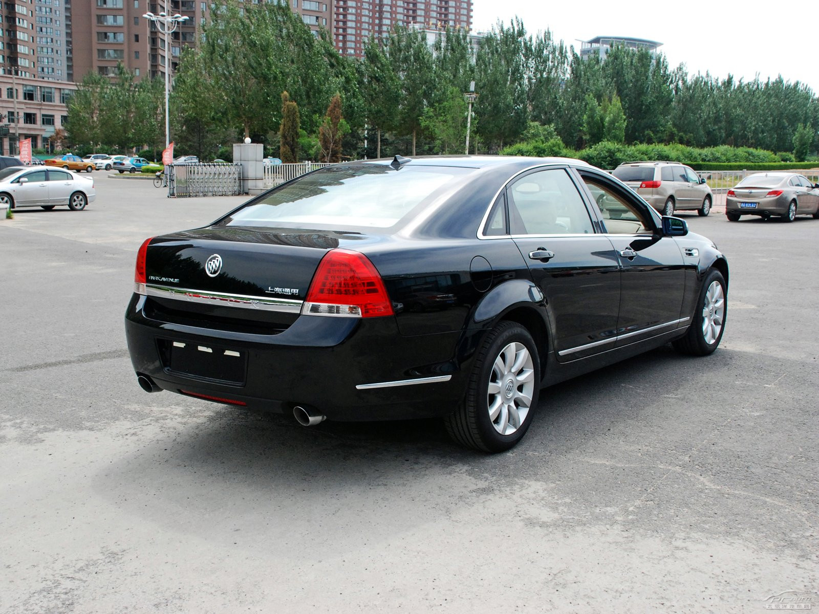2010款林荫大道车身外观高清图片 共68张,第6张 上海通用别克汽车高清图片