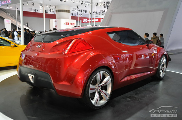 Veloster܇