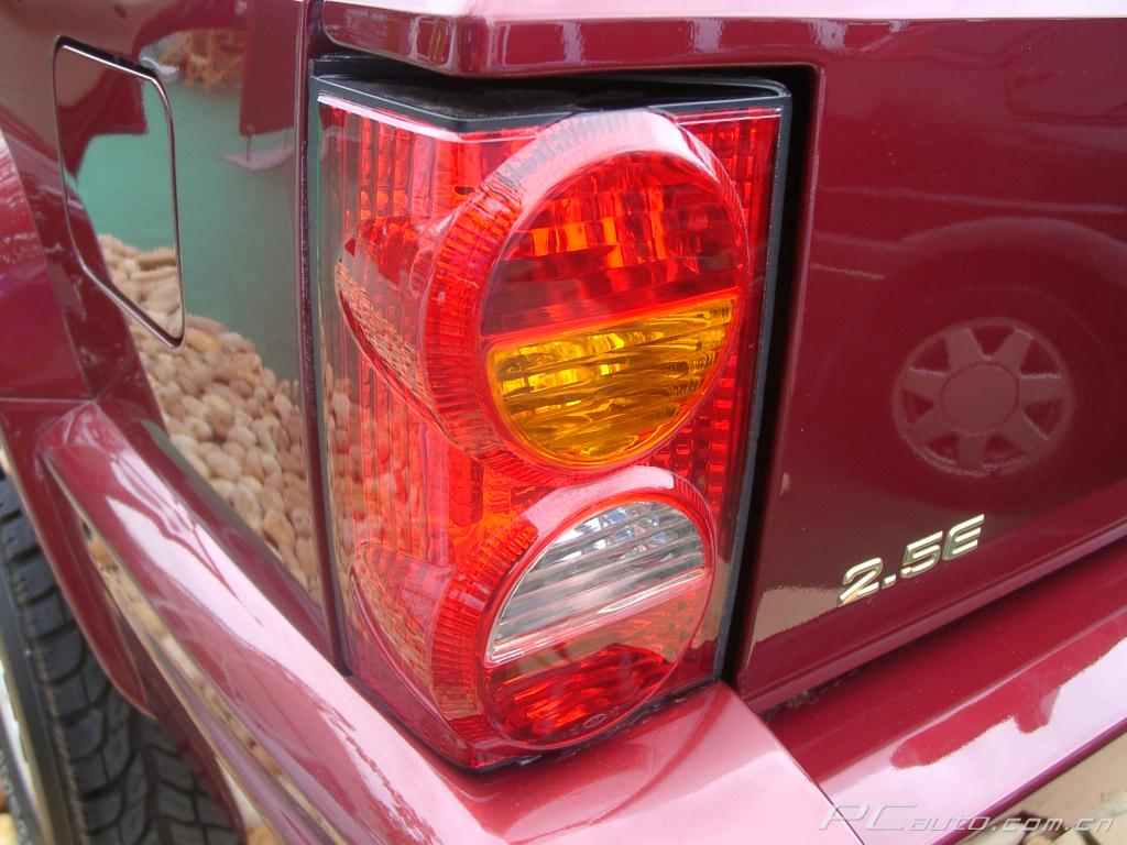 Jeep2500车身外观高清图片 共94张,第16张 北京奔驰汽车图片壁纸高清图片