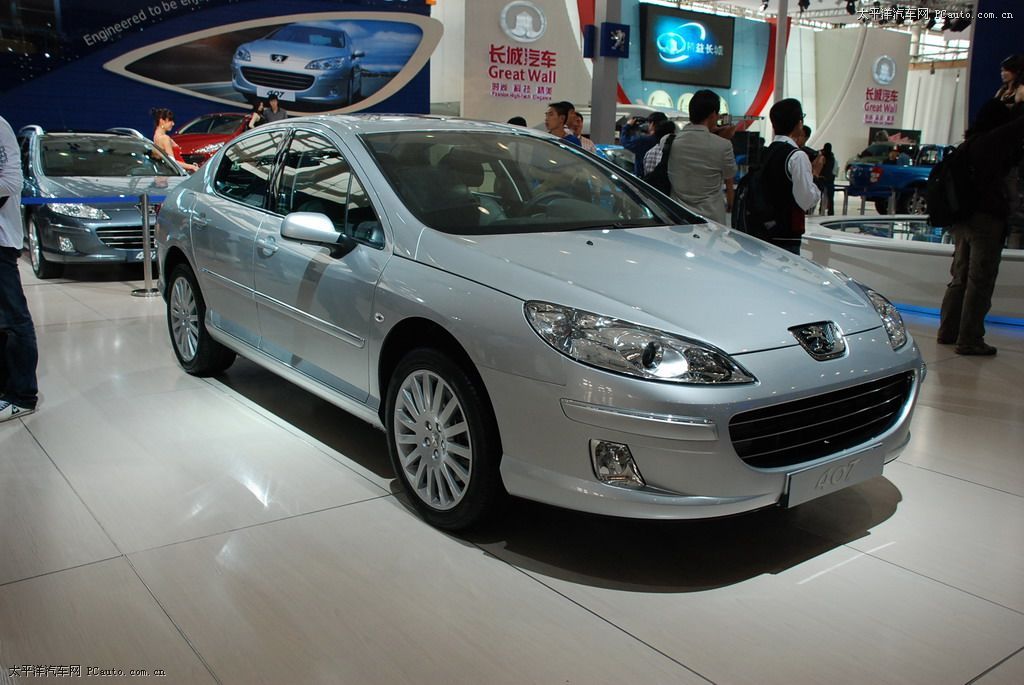 標(biāo)致407車展高清大圖